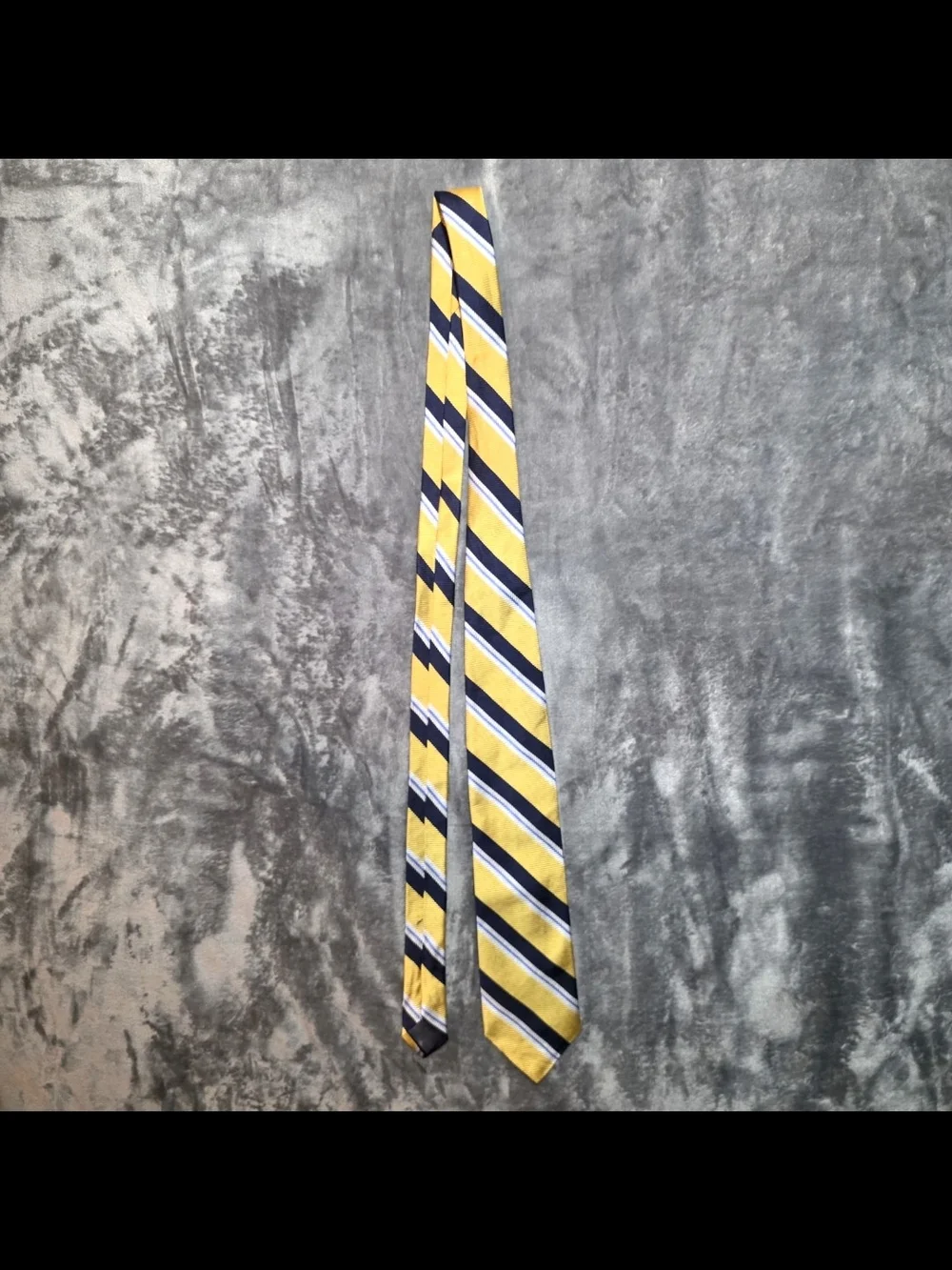 Classic Brooks Brothers Yellow and Navy Diagonal Stripe Men's Tie